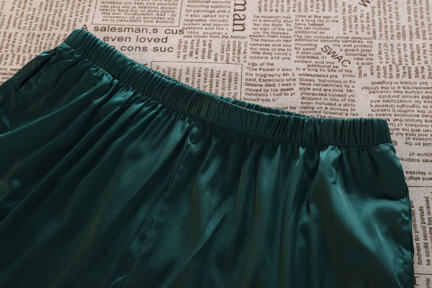 [PRE-ORDER] Christmas Satin Loungewear Set | RuRu’s Cozy Days Holiday Edition