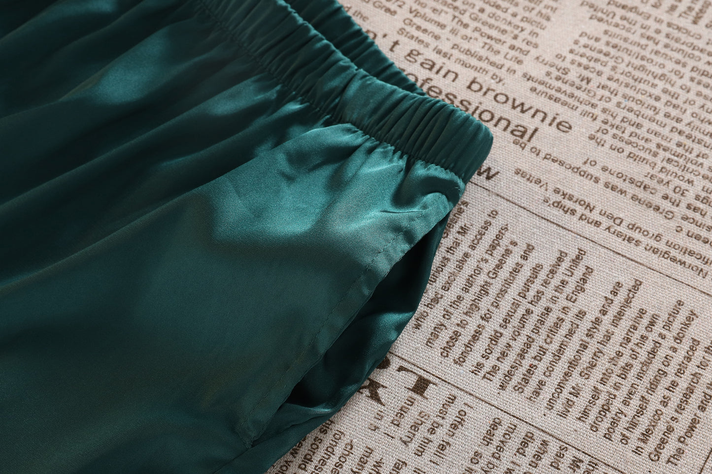 [PRE-ORDER] Christmas Satin Loungewear Set | RuRu’s Cozy Days Holiday Edition