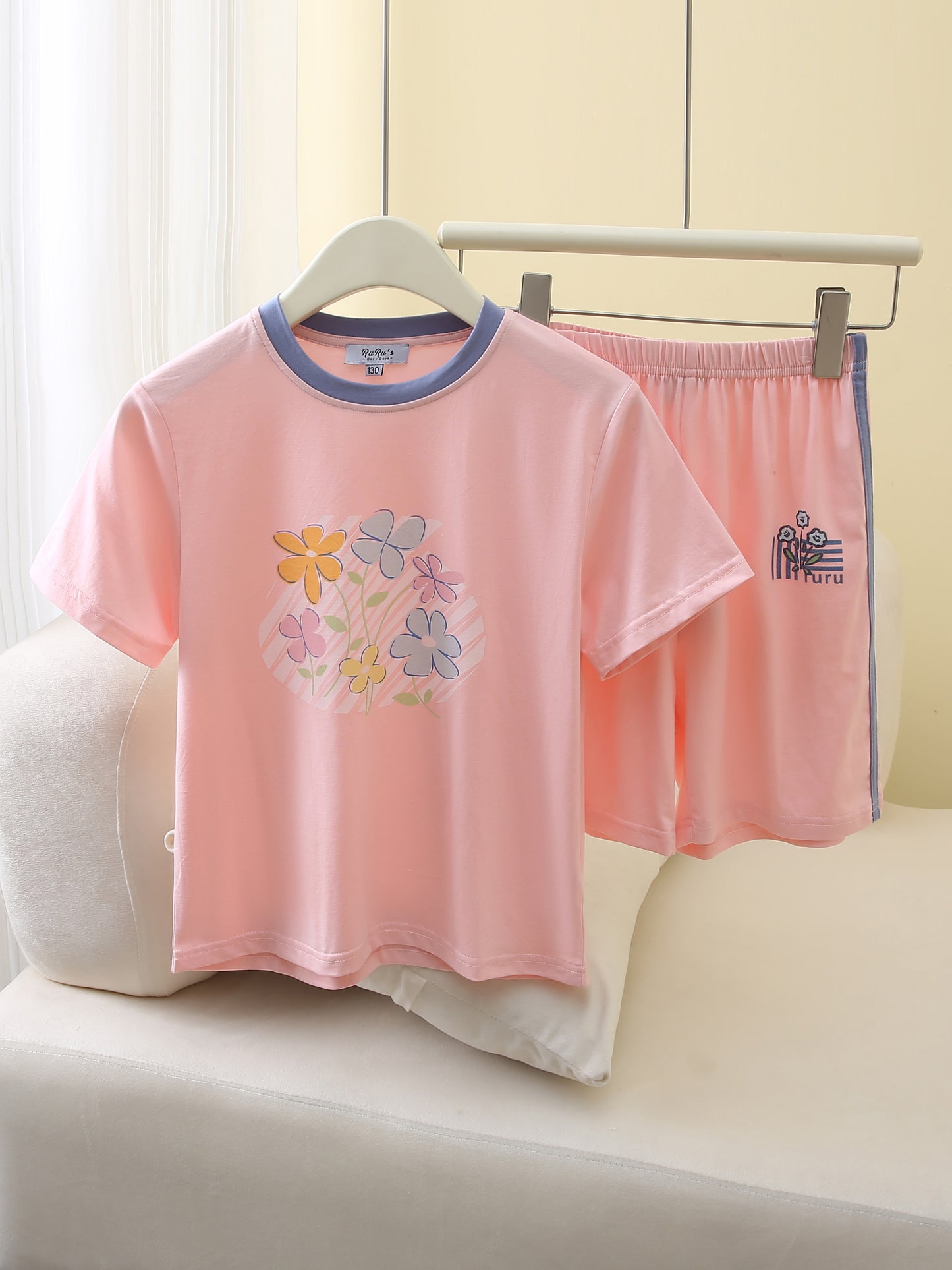 Kids Short Sleeve T-Shirt & Shorts Set – Soft Floral