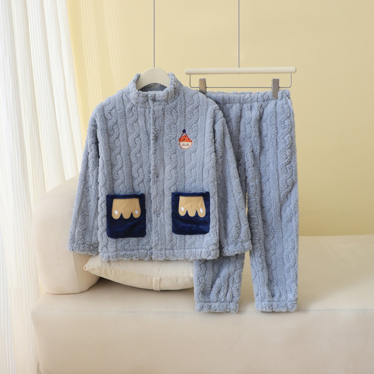 RuRu‘s Cozy Kids Winter Plush Lounge Set