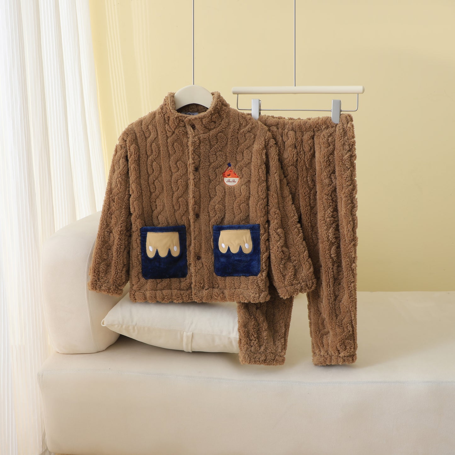 RuRu‘s Cozy Kids Winter Plush Lounge Set
