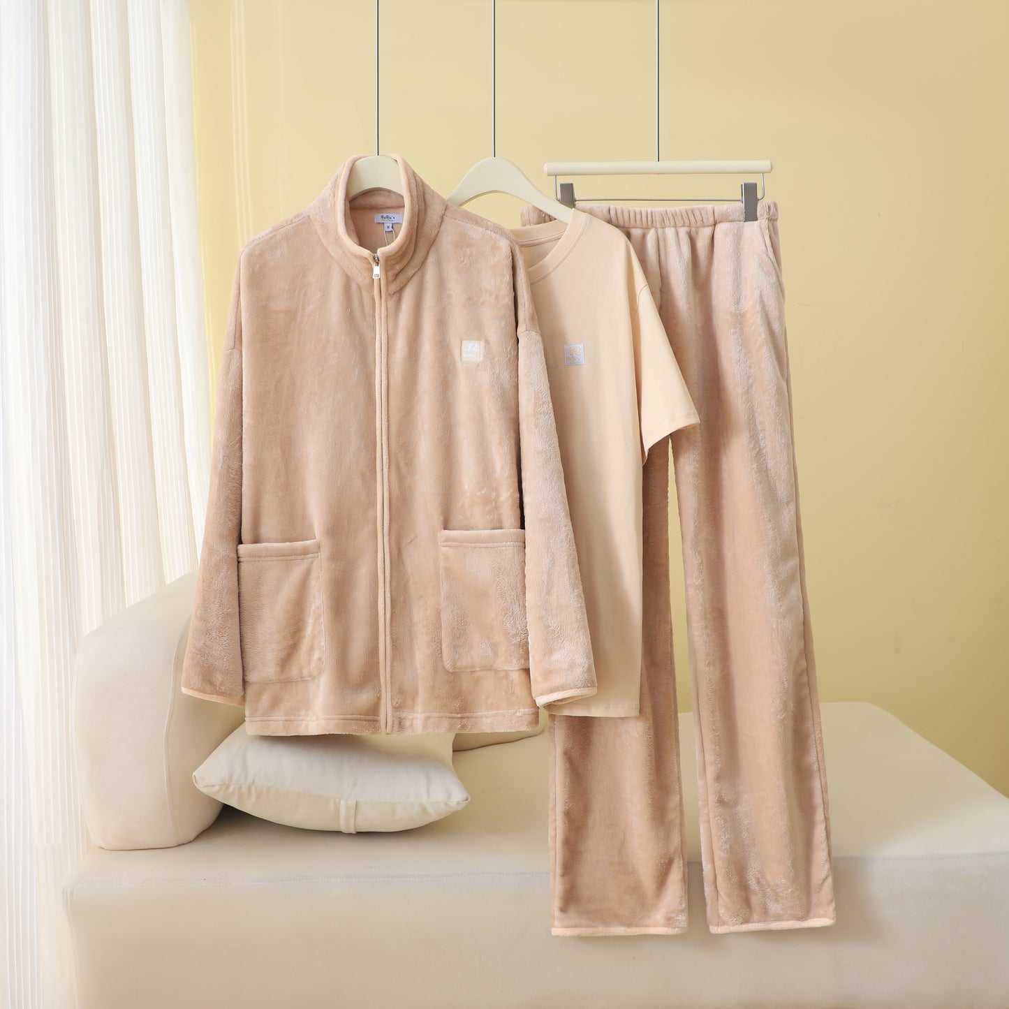 RuRu’s Cozy Men’s Velvet 3-Piece Lounge Set