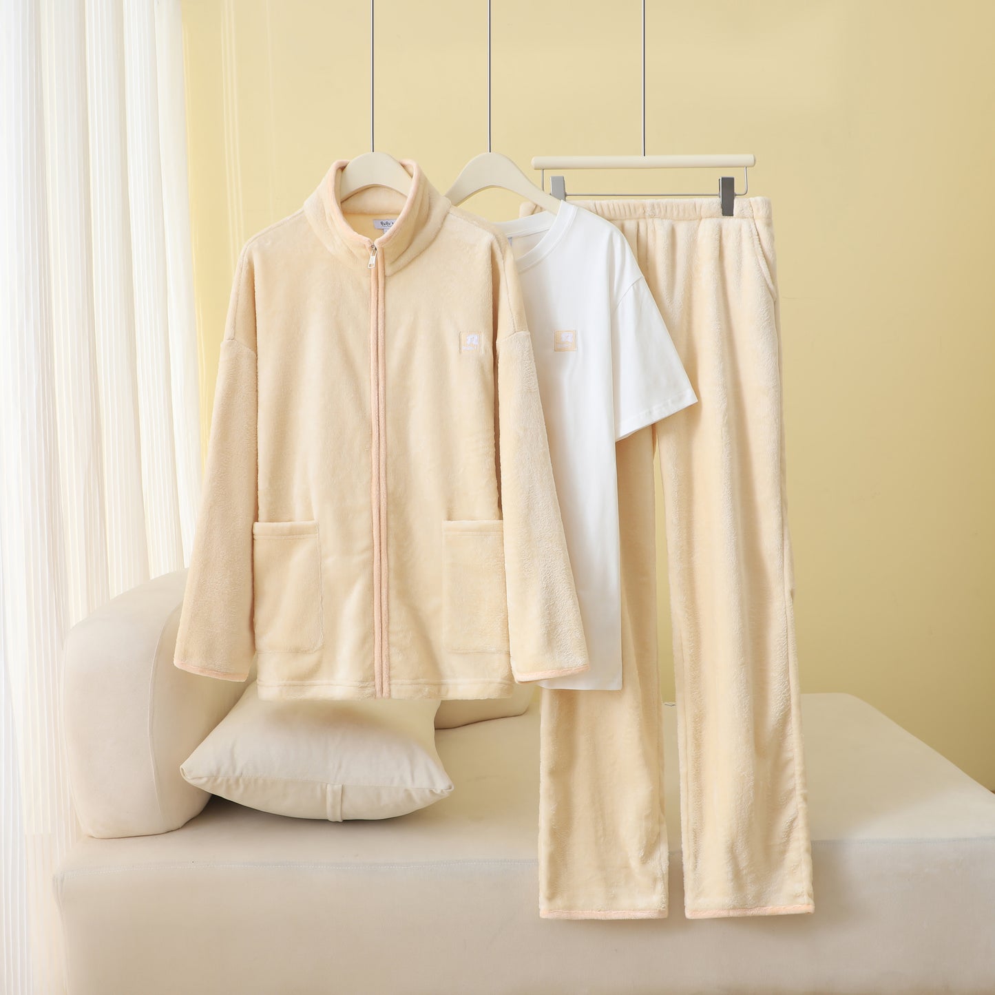 RuRu’s Cozy Men’s Velvet 3-Piece Lounge Set