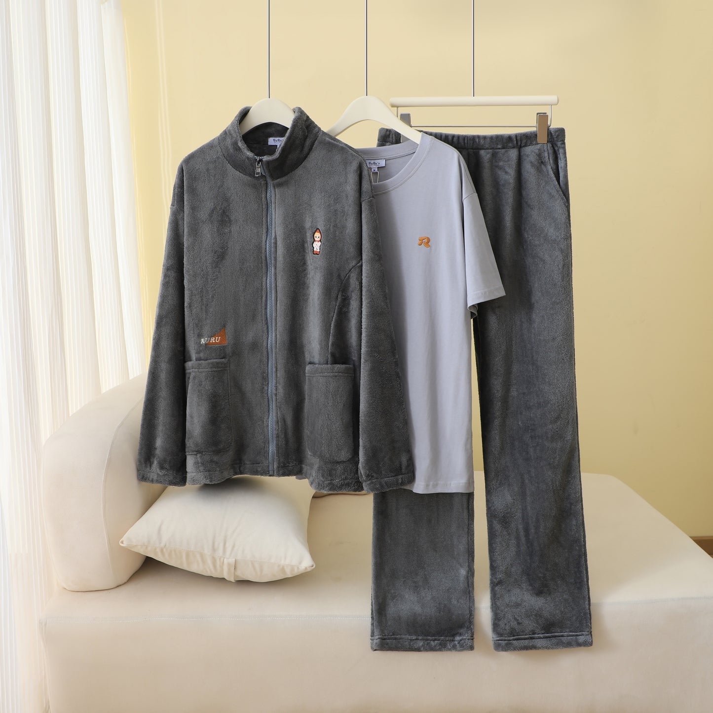 RuRu’s Cozy Men’s Velvet 3-Piece Lounge Set