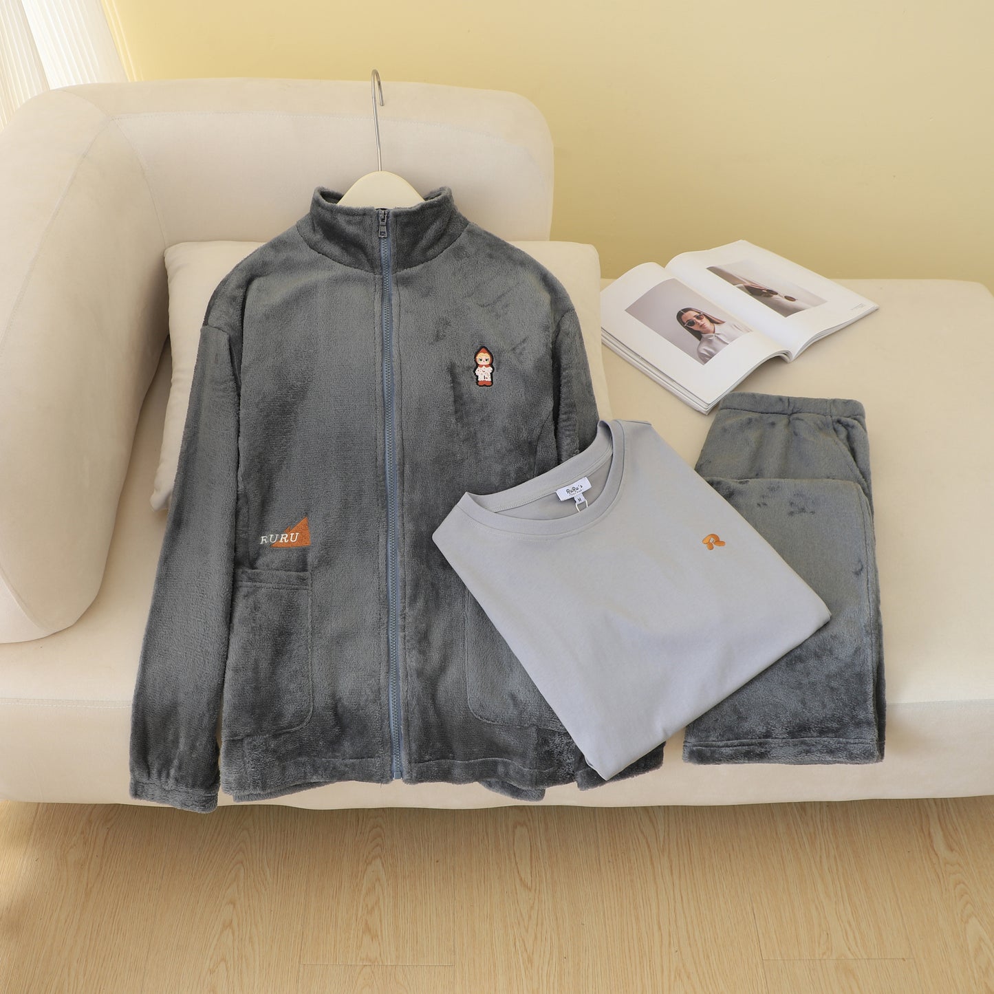 RuRu’s Cozy Men’s Velvet 3-Piece Lounge Set