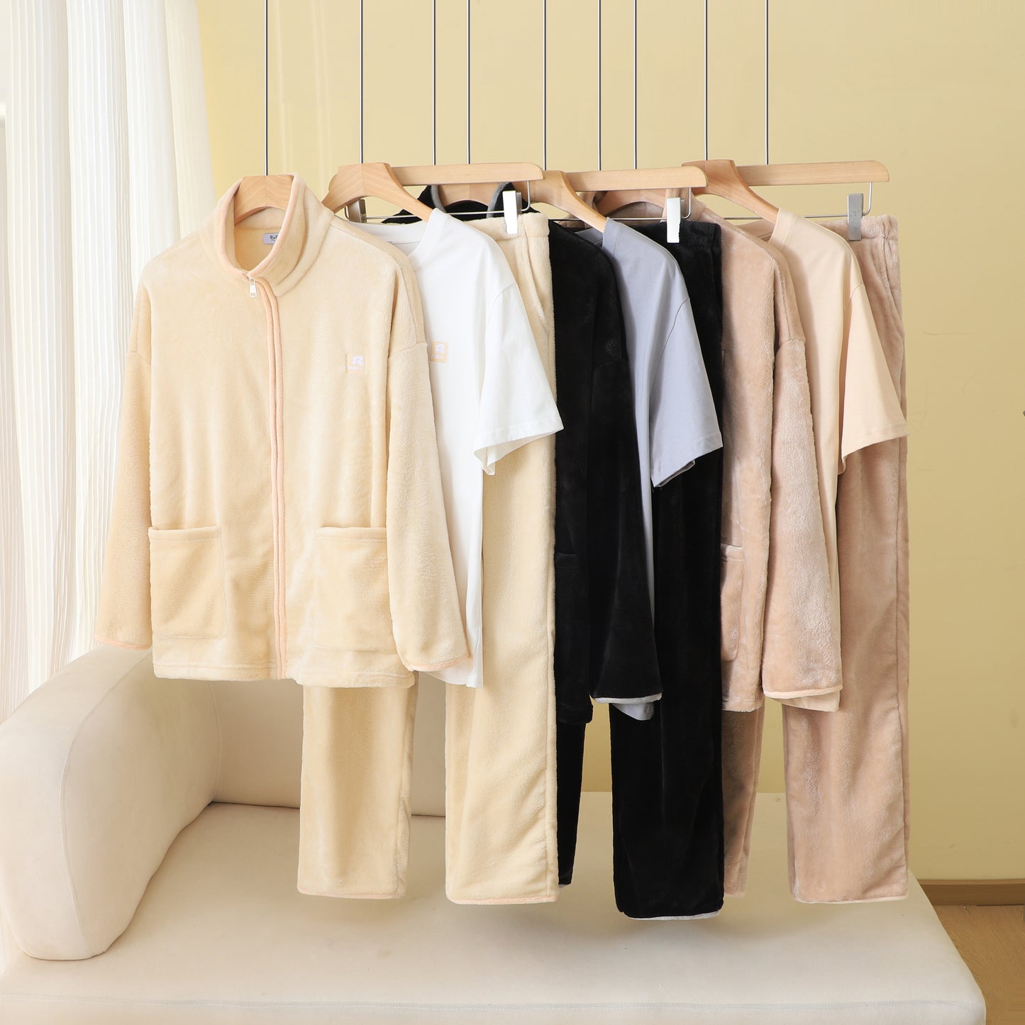 RuRu’s Cozy Men’s Velvet 3-Piece Lounge Set