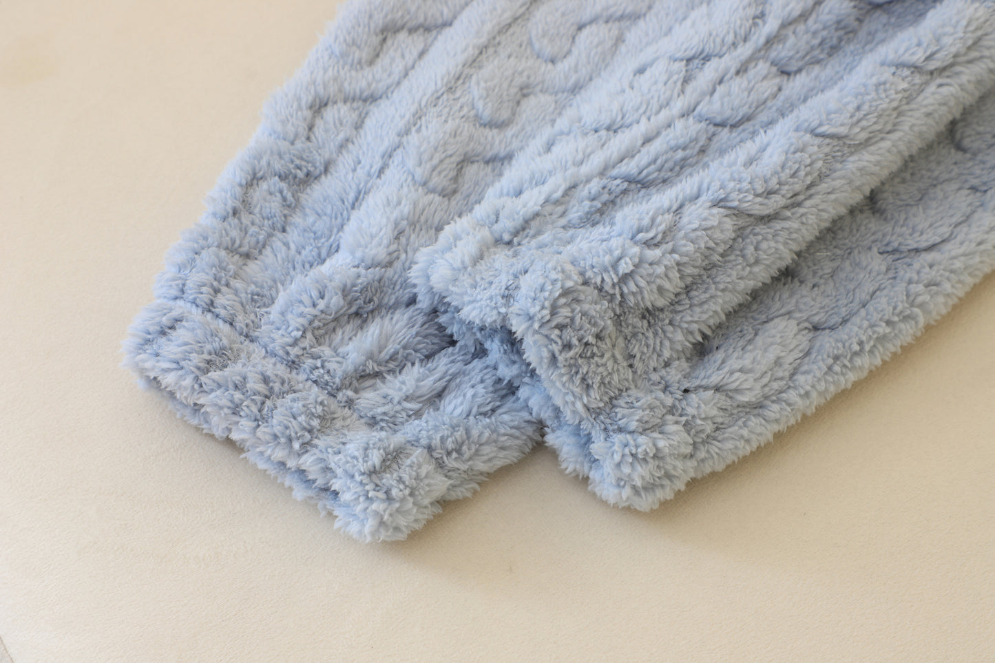RuRu‘s Cozy Kids Winter Plush Lounge Set