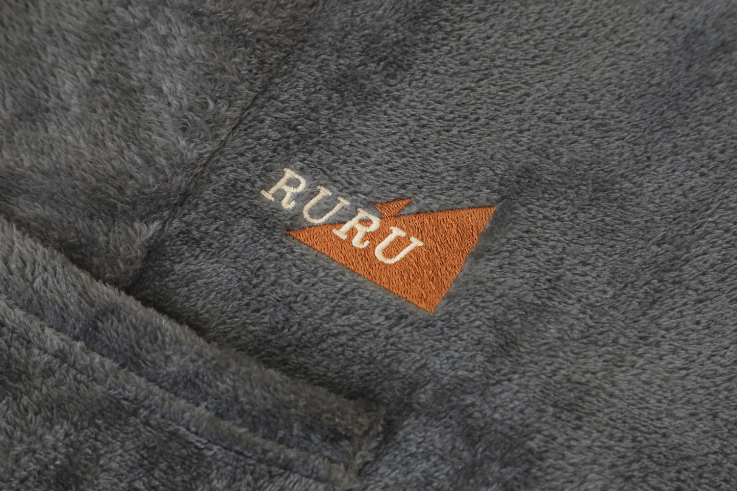 RuRu’s Cozy Men’s Velvet 3-Piece Lounge Set