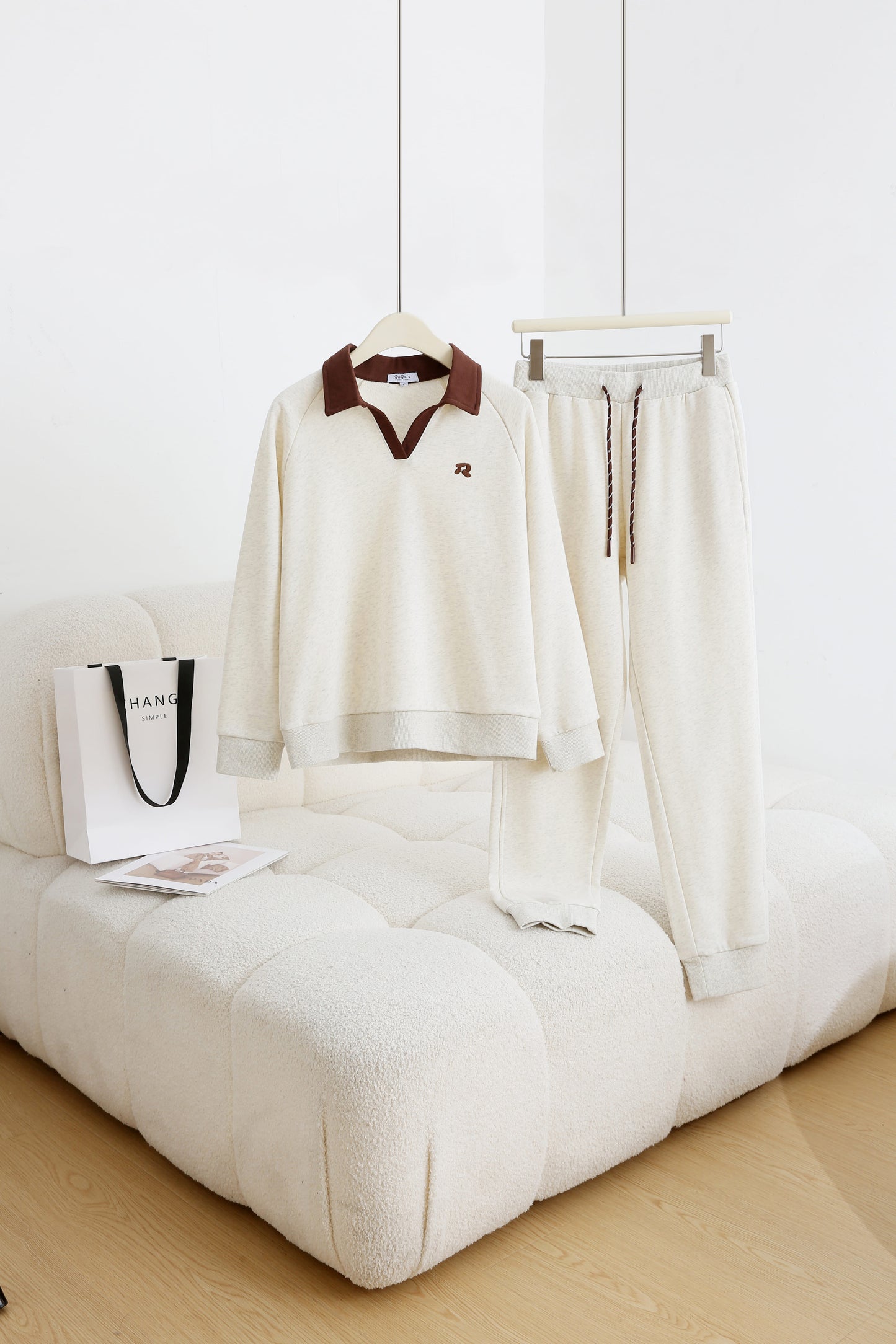 2-Piece Set: Sweatshirt + Matching Pants