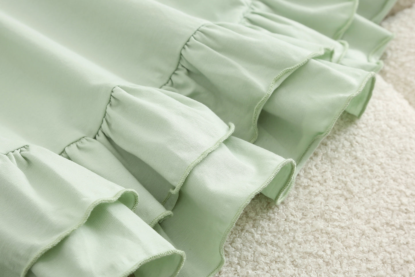 Lace 2-Piece Lounge Set – Soft Elegance & Everyday Comfort at Home